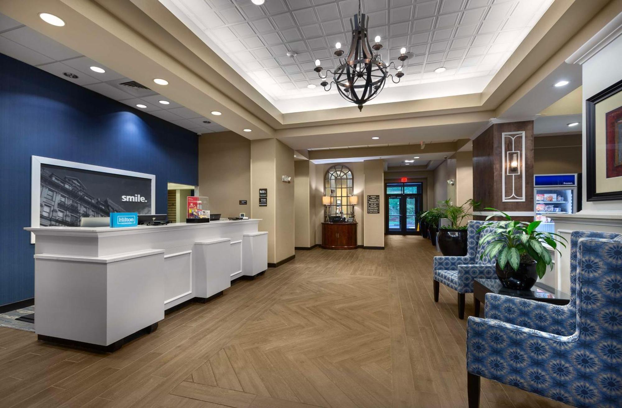 Hampton Inn Belmont At Montcross Buitenkant foto